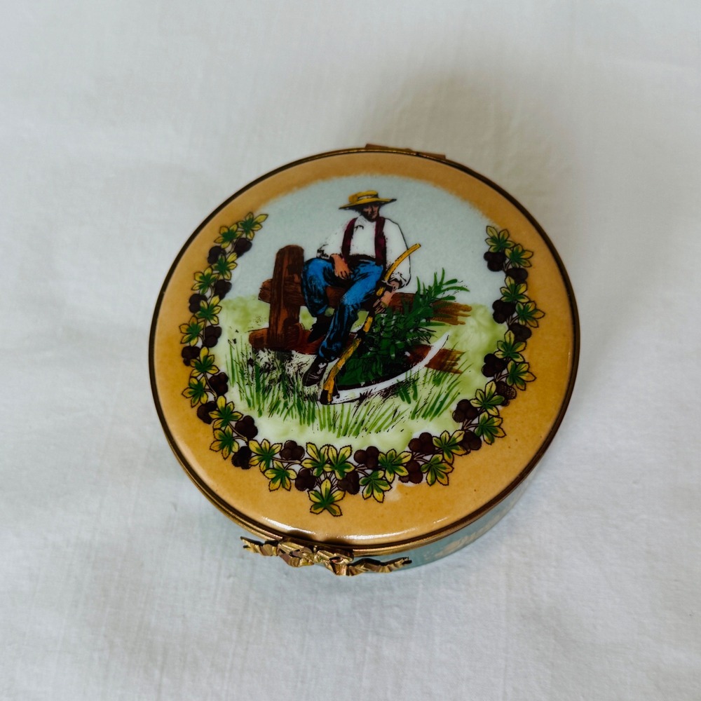 Limoges Trinket Box Unisex OS Green Excellent 150th Anniversary Westfield Ohio